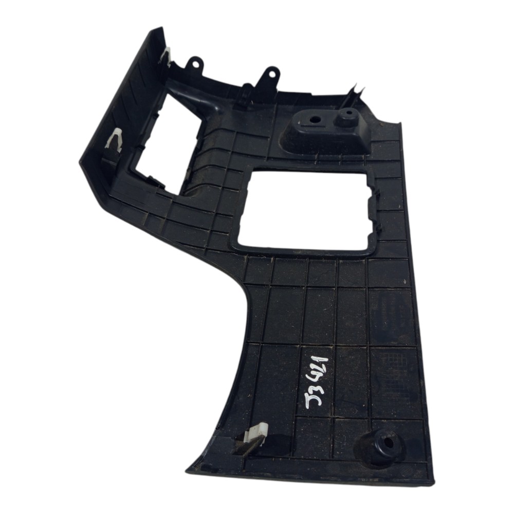 Moldura Inferior Esquerda Painel J3 2014 A 2015 5306040u8260 Preto 6