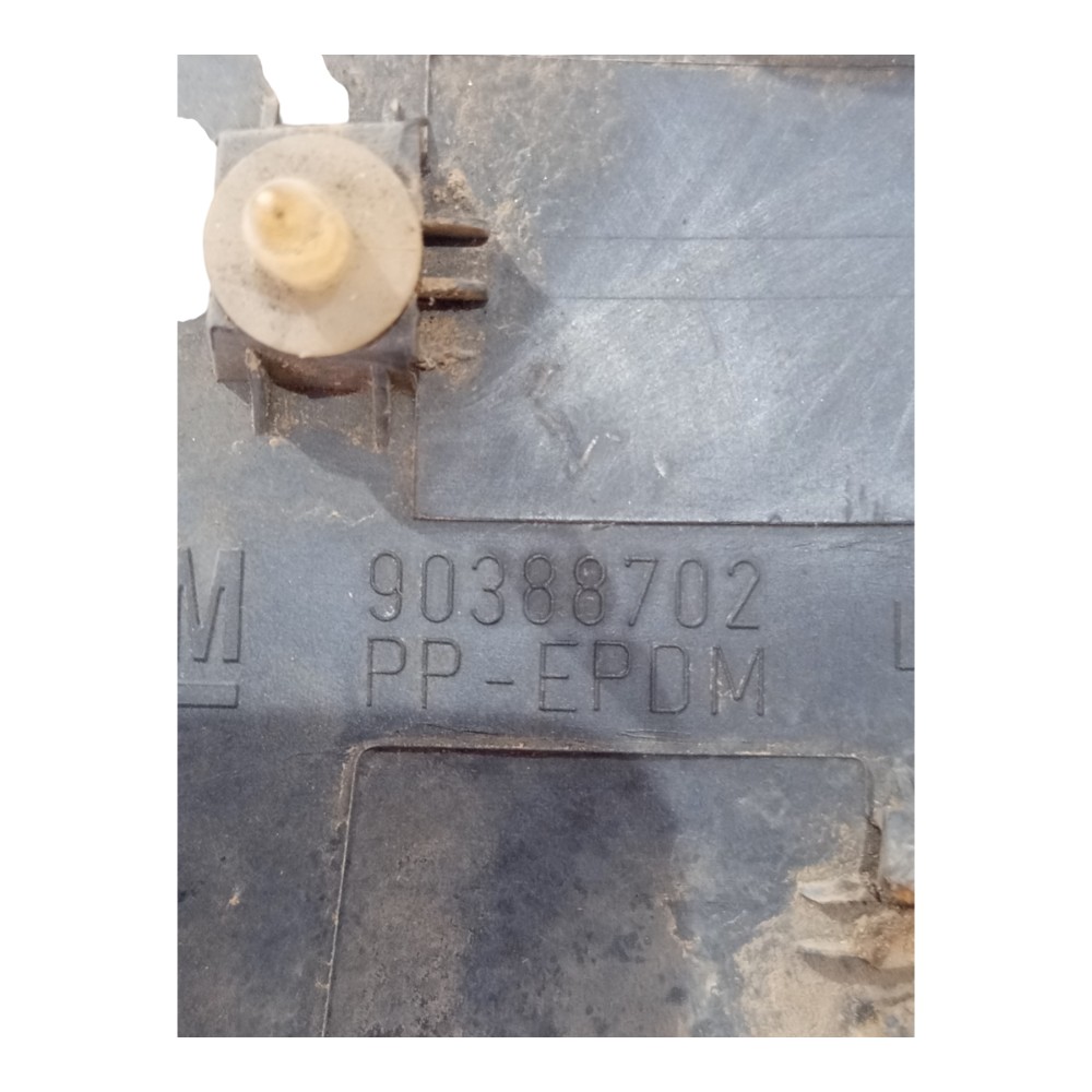 Moldura Paralama Traseiro Direito Gm Corsa 1994 1995 A 2002 Preto 2