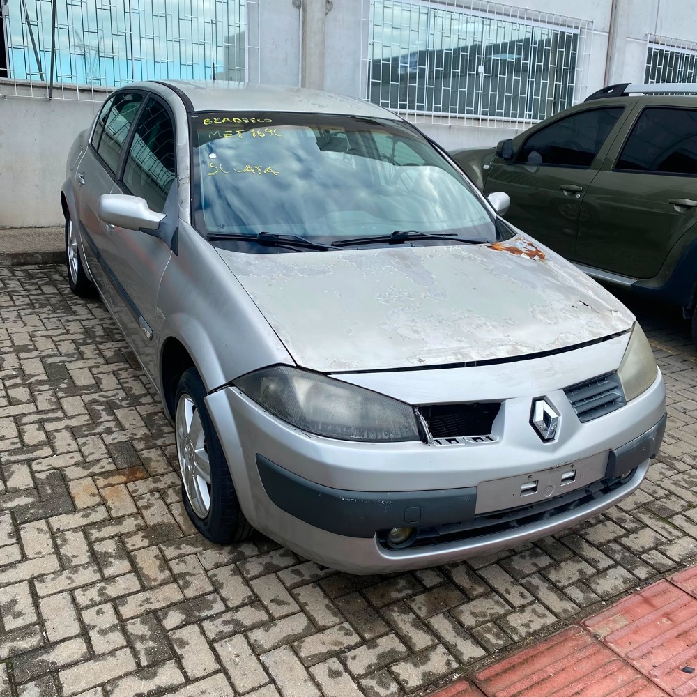 SUCATA Renault Megane Dynamique 1.6 16v Flex 115cv K4M 2009