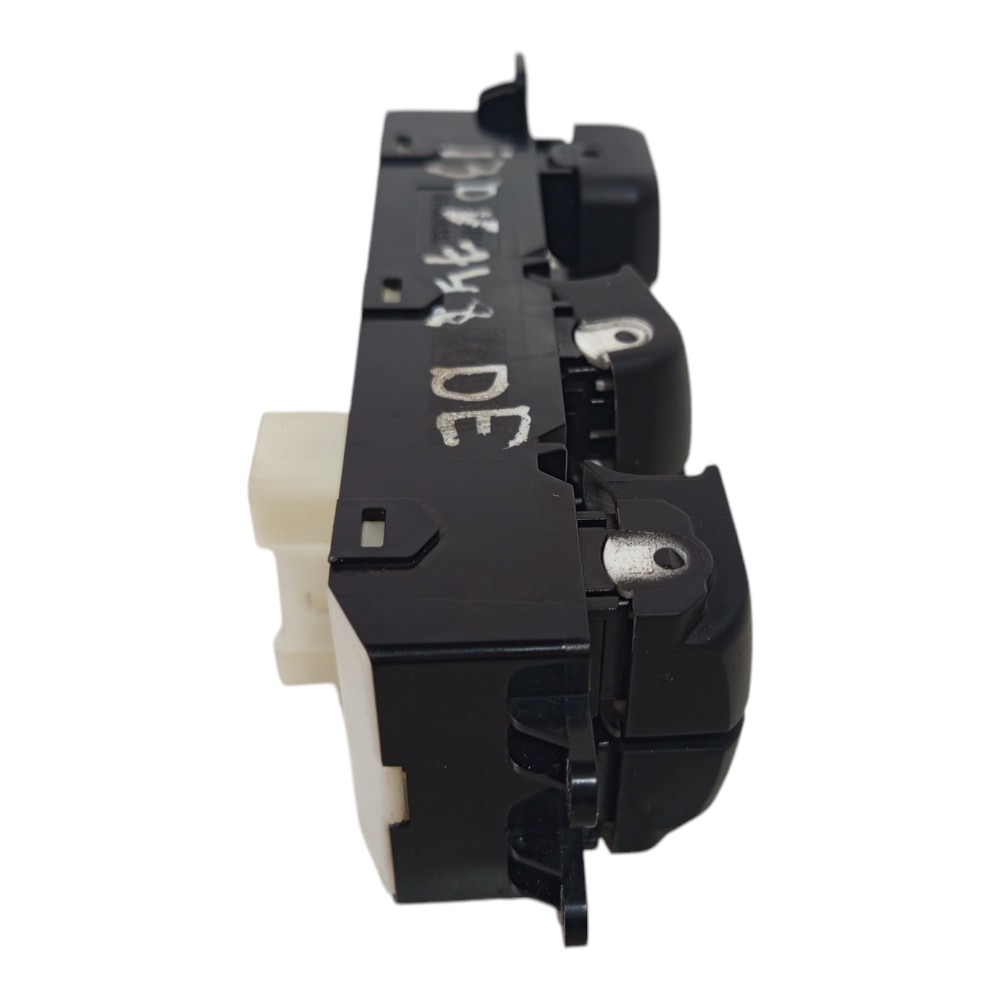 Botao Interruptor Dianteiro Esquerdo Hyundai I30 2013 2016 2