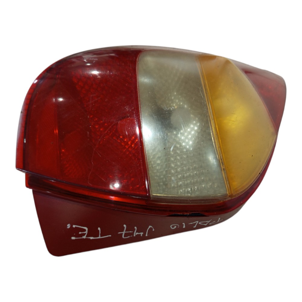 Lanterna Traseira Esquerda Tricolor Fiat Palio G2 2001 2002 Esquerdo/motorista 3