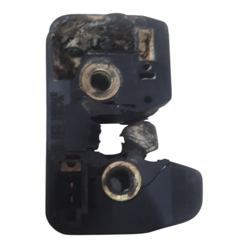 Fechadura Tampa Trás Porta Malas Vw Golf 1993 A 2000 Avaria 2