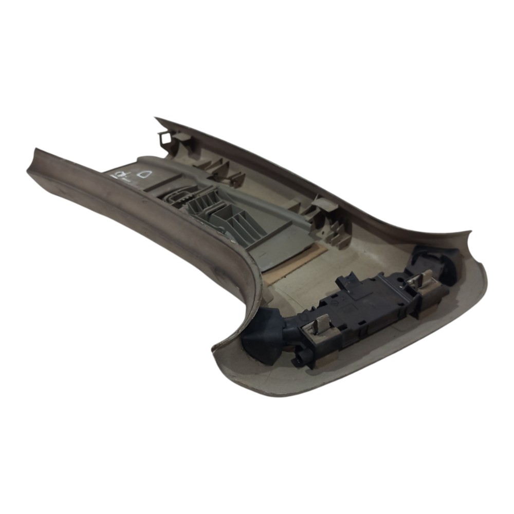 Moldura Coluna Central Esquerda Audi A3 2000 2001 A 2006 8