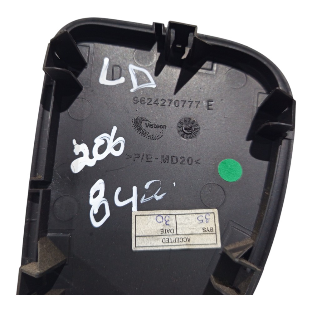 Tampa Lateral Direita Painel Peugeot 206 2001 2002 03 A 2010 Preto 4