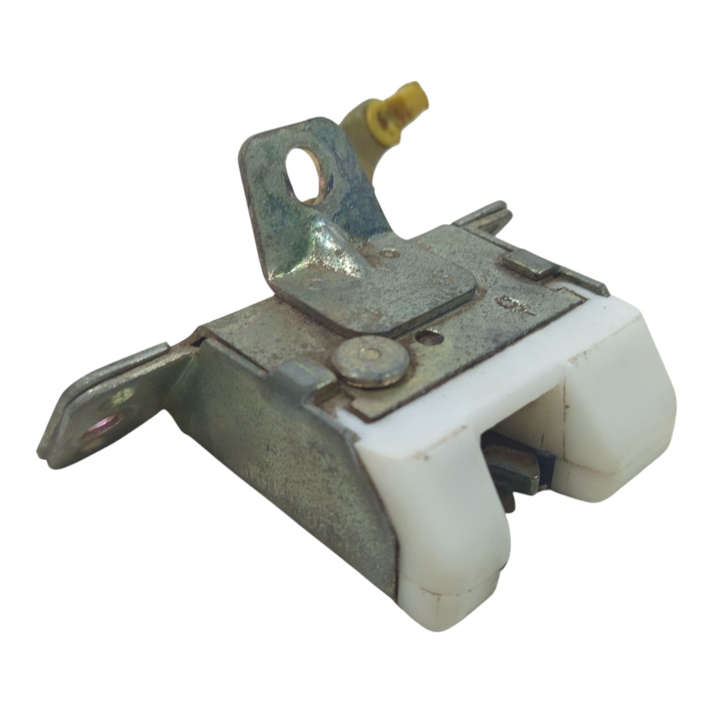 Fechadura Tampa Traseira Gm Chevrolet Corsa 1997 1998 A 2002 3