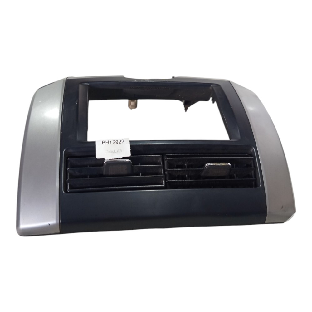 Moldura Central Tadio Nissan Livina 2009 A 2014 Preto Com Detalhes Prateados 7