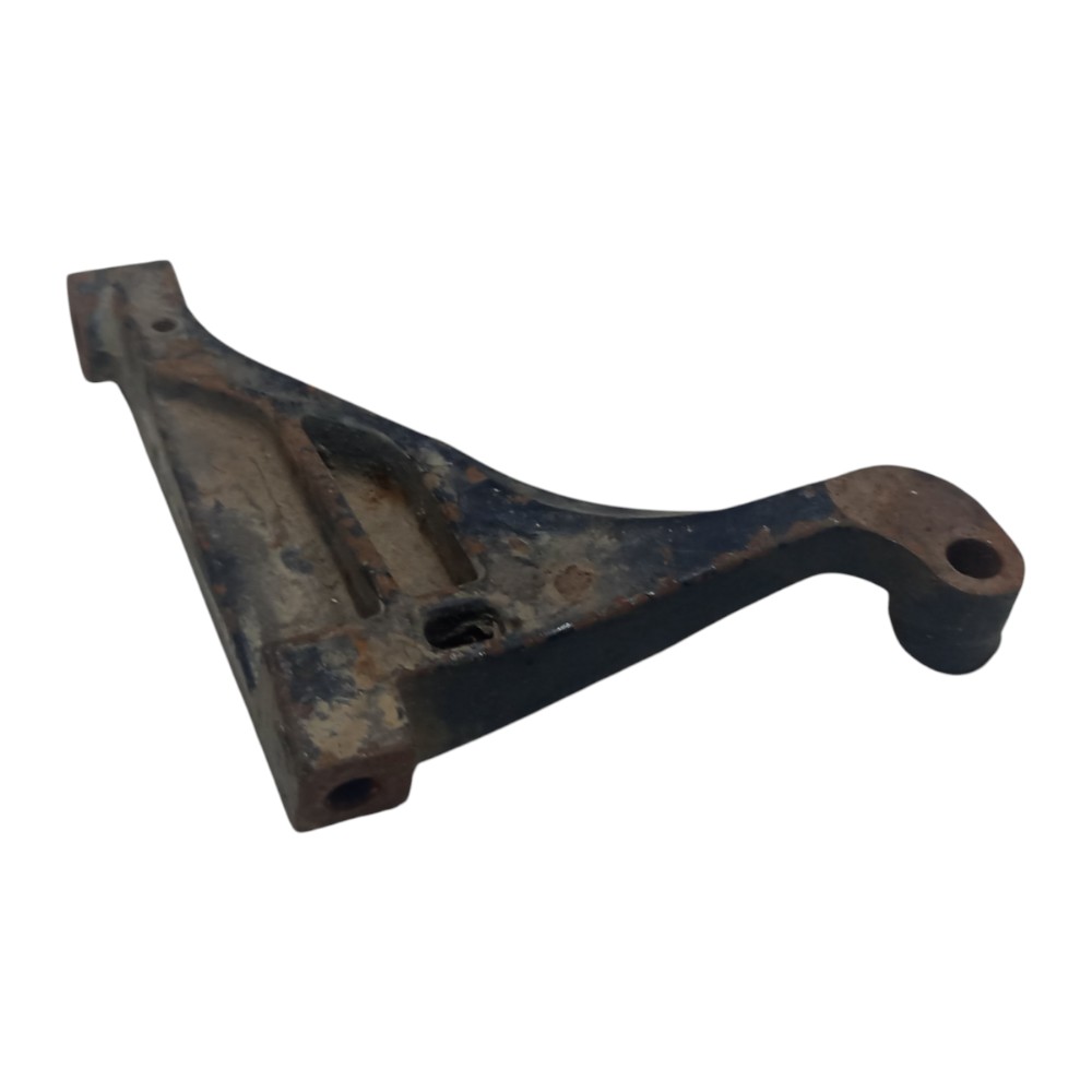 Suporte Superior Alternador Chevrolet Corsa Joy 2004 A 2011 8