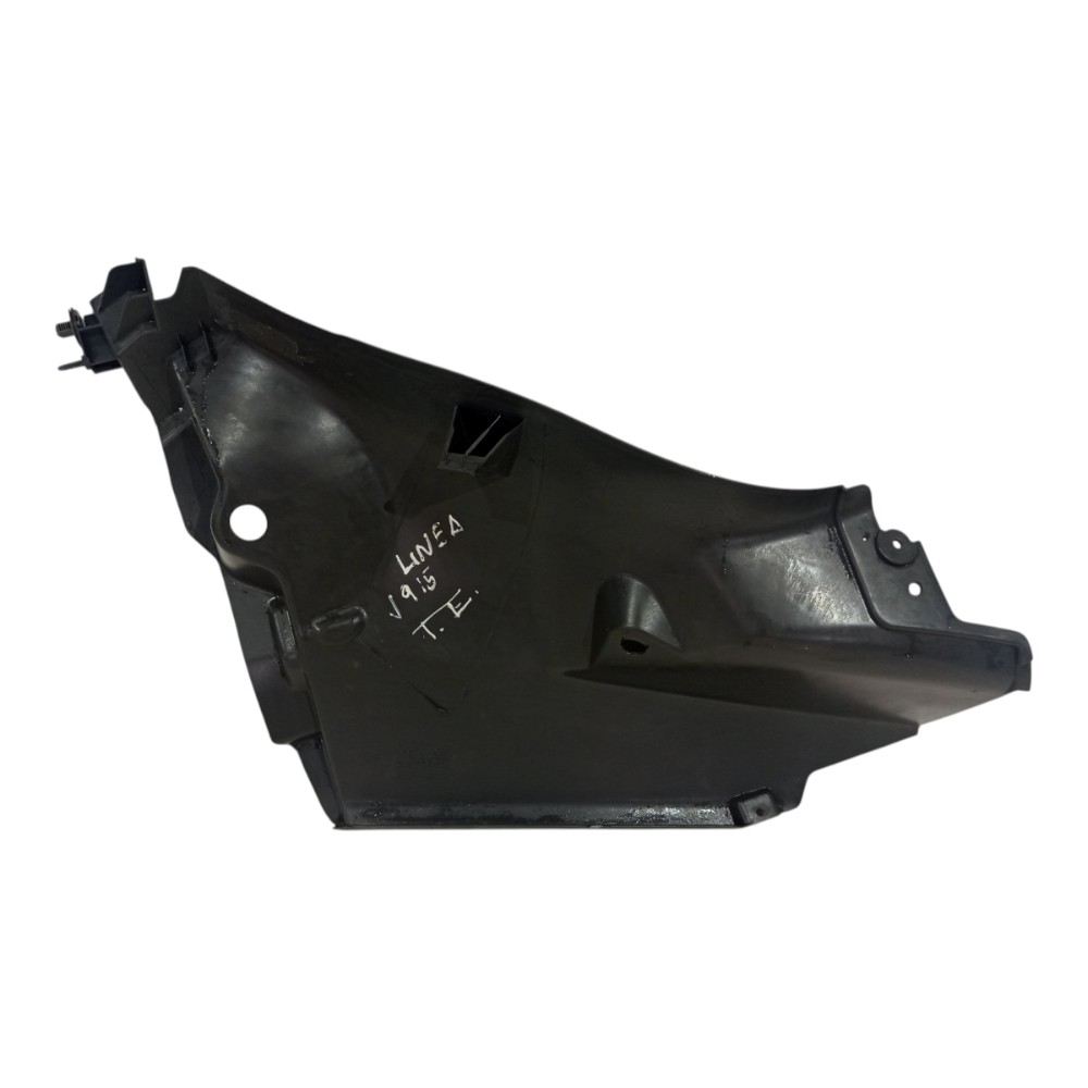 Moldura Coluna Inferior Traseiro Le Fiat Linea 2009 A 2014 Preto 3