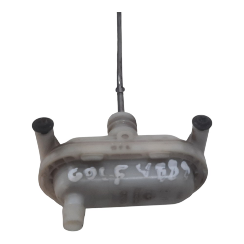 Trava Vácuo Porta Mala Golf Passat 1995 1996 1997 A 2003 3