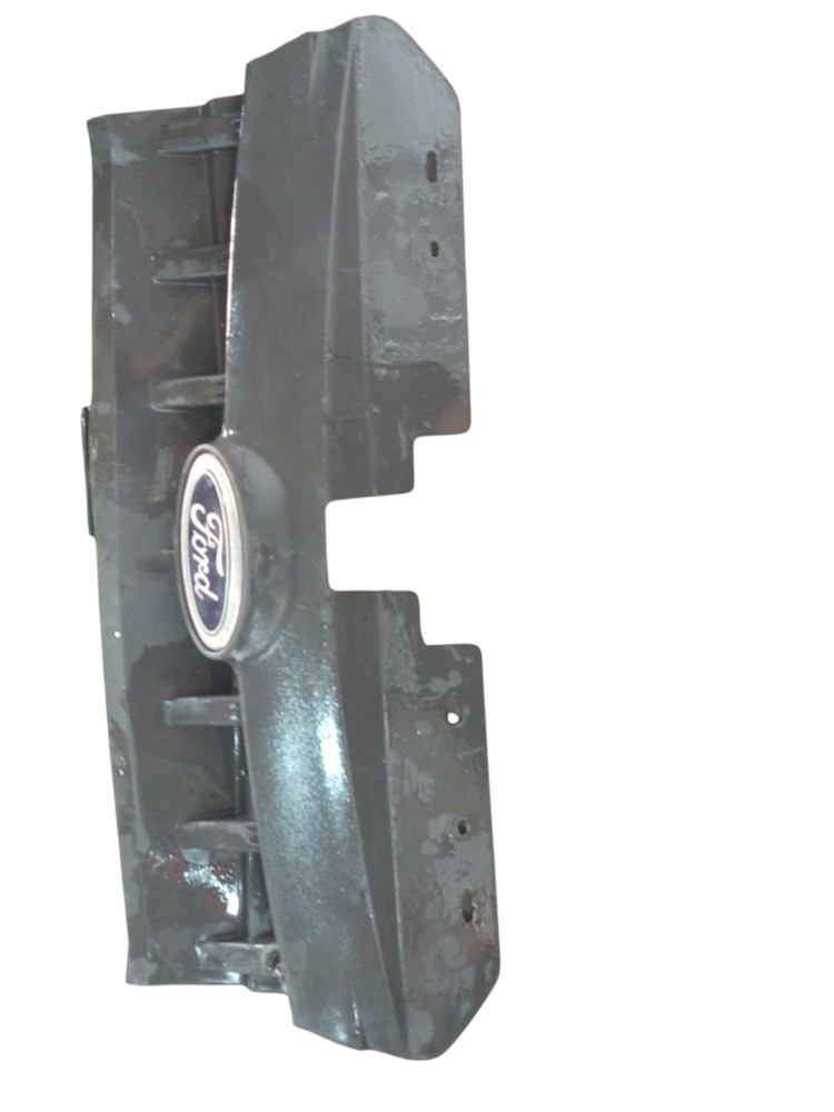 Grade Frontal  C/ Emblema Ford Fiesta 2006 2007 2008 A 2013 3