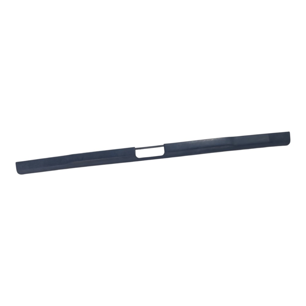 Moldura Friso Traseiro Porta Malas Vw Golf Mk3 1991 A 2002 Preto 1
