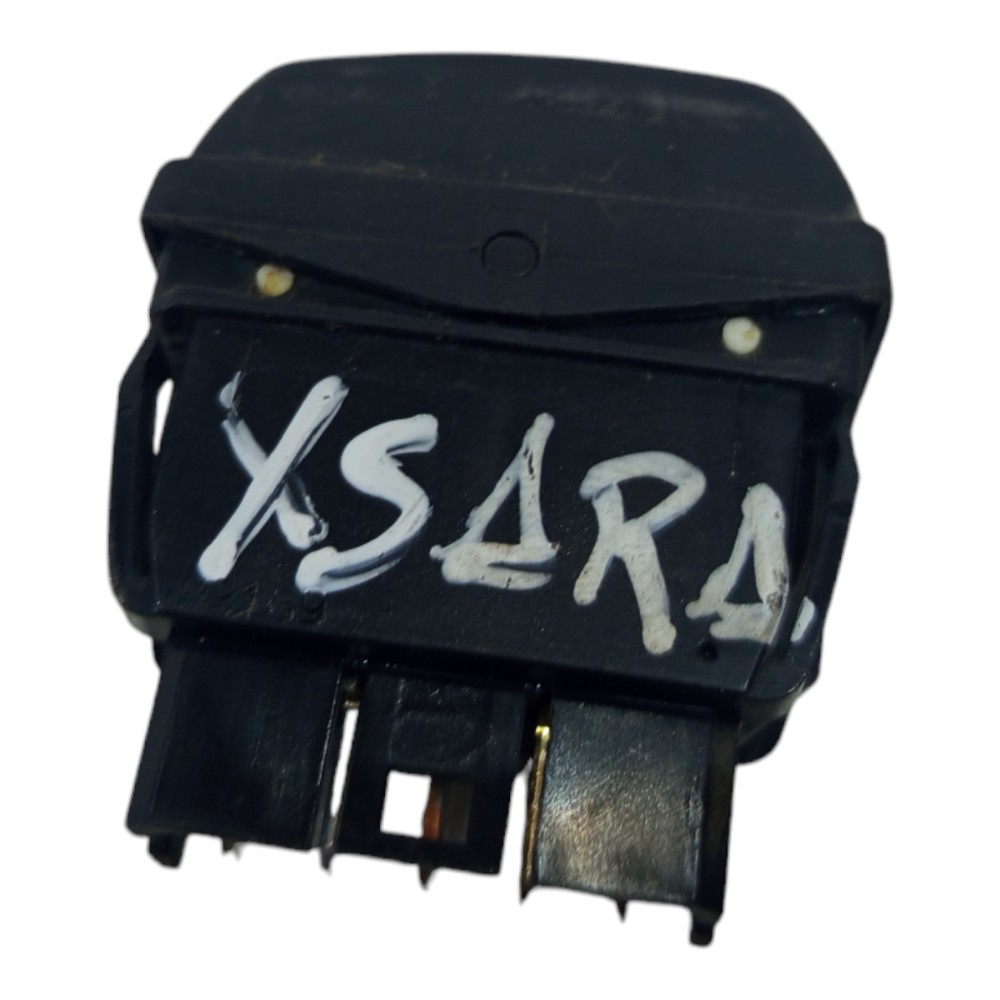 Botão Comando Vidro Porta Tras Esquerda Xsara 2001 A 2012 4