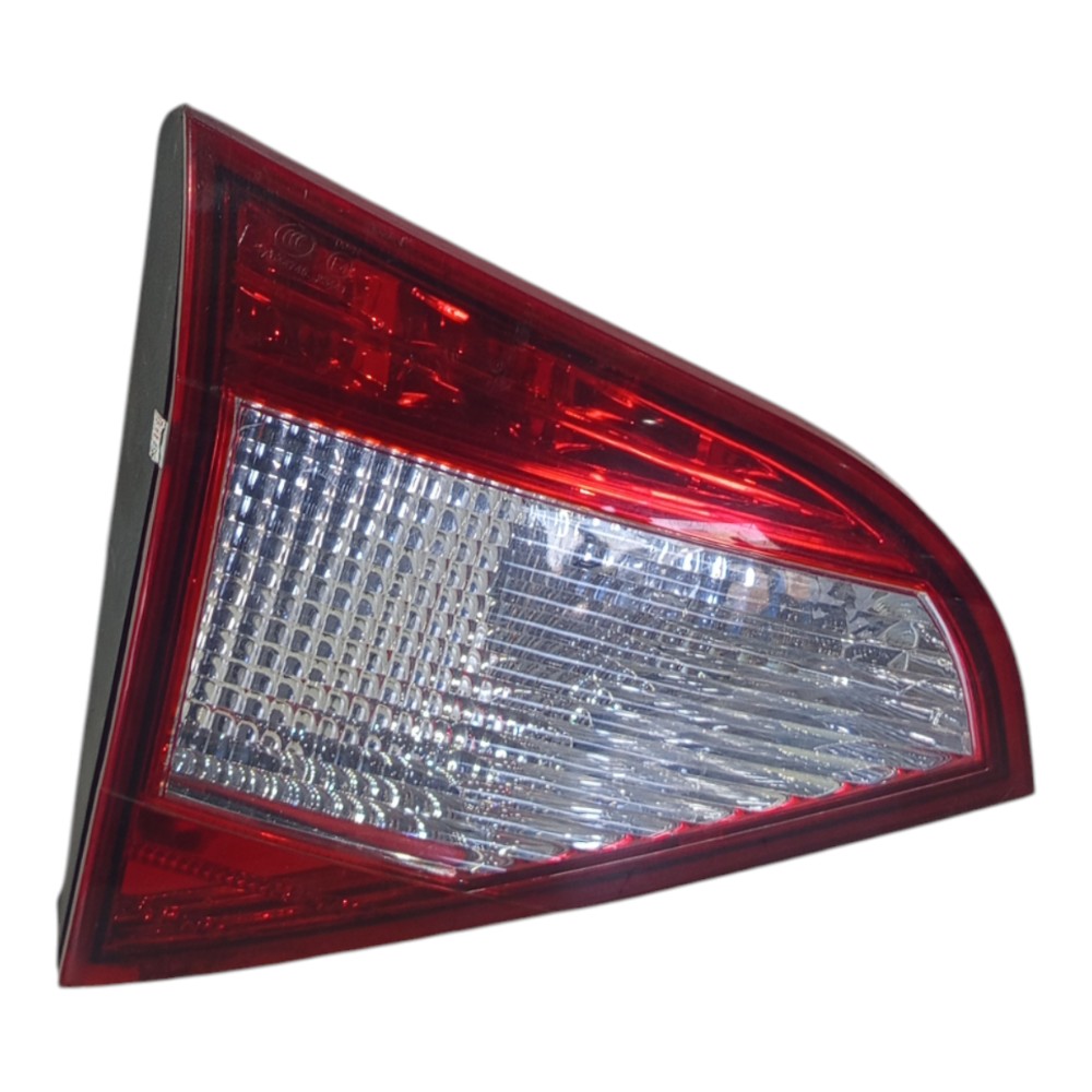 Lanterna Tampa Traseira Esquerda Jac J6 Diamond 2011 A 2016 2