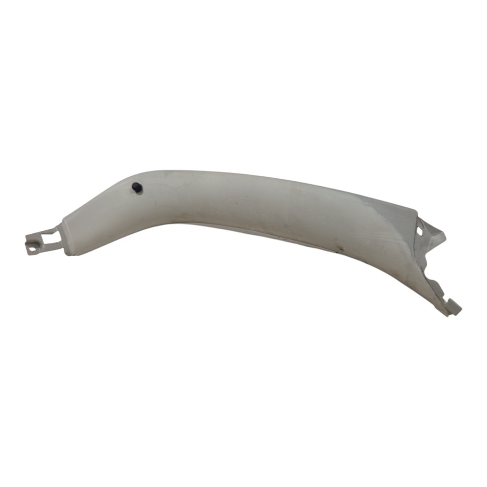 Acabamento vidro traseiro direito Peugeot 307 2007 a 2012 3