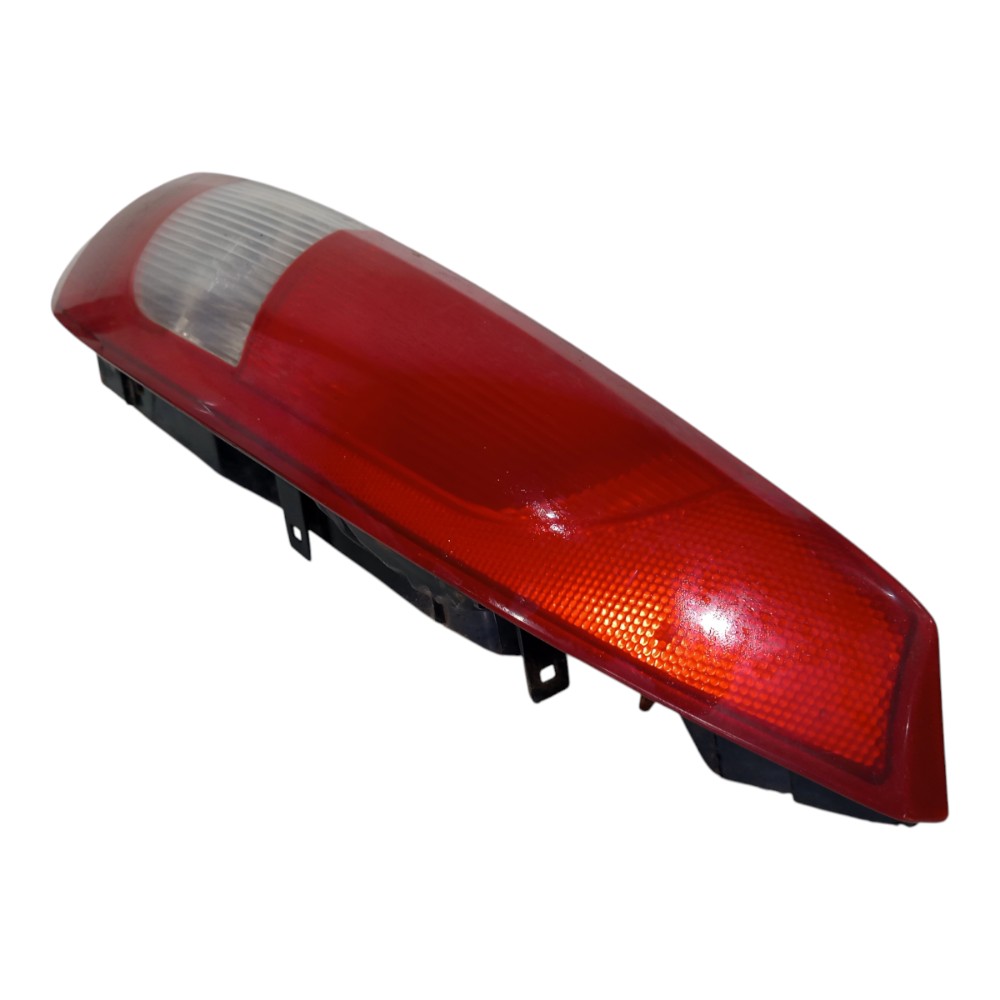 Lanterna Traseira Ld Ford Fiesta 2000 2001 2002 2003 A 2014 Direito/passageiro 1