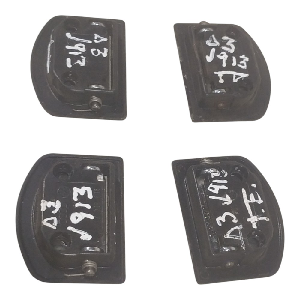 Jogo Alça Gancho Porta-malas Audi A3 2001 Original 4