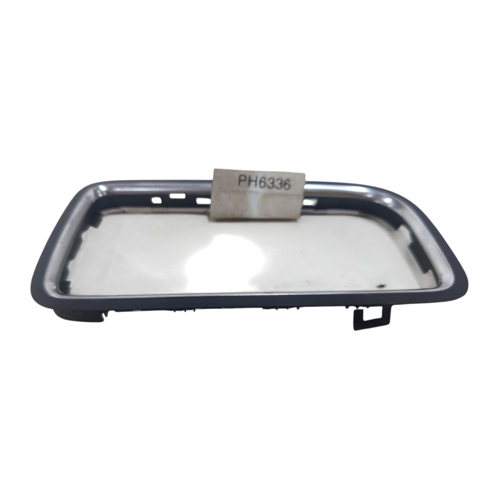 Moldura Direita Saída Difusor Vw Jetta Highline 2.0 12 A 15 7