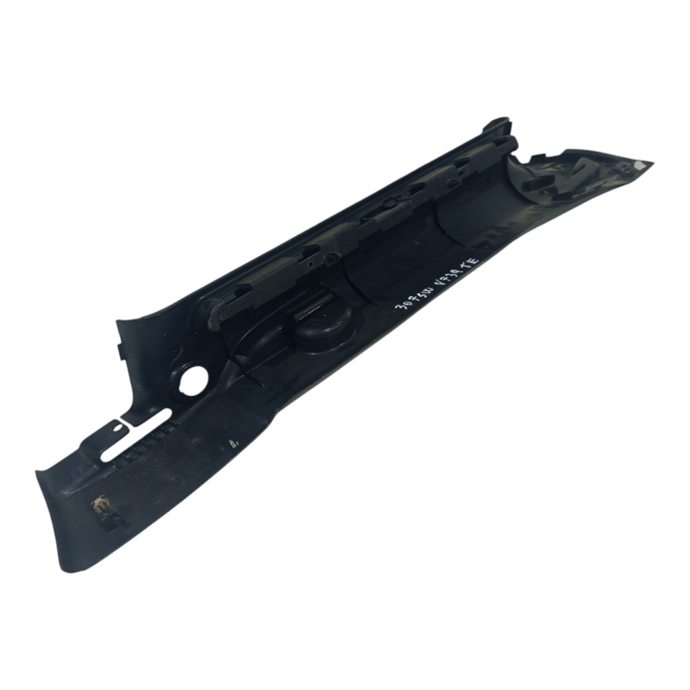 Moldura Traseira Esquerda Porta Malas Peugeot 307 02 A 2011 4