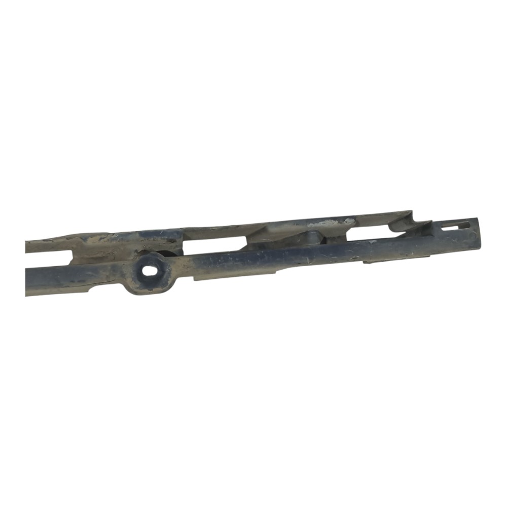 Guia Parachoque Traseiro Peugeot 307 Sw 2002 2003 A 2010 3