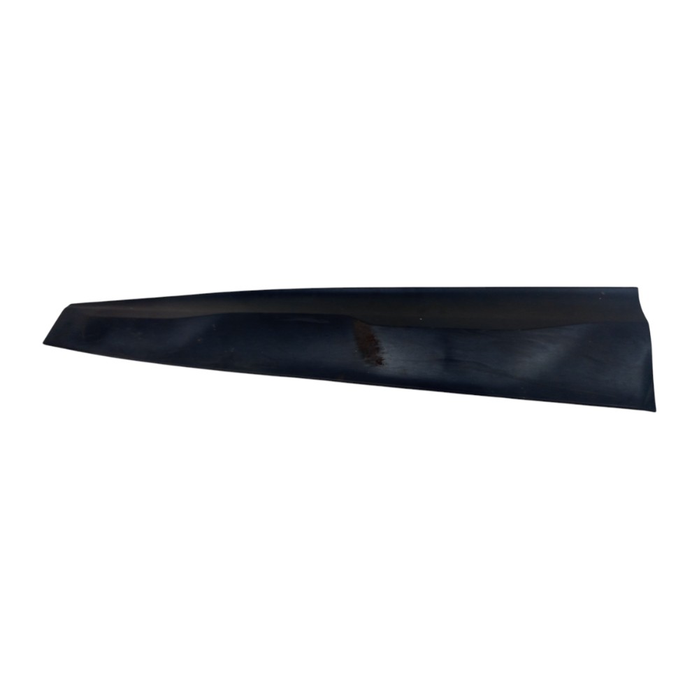Friso Porta Dianteira Esquerda Gm Tracker 2022 A 2024 6