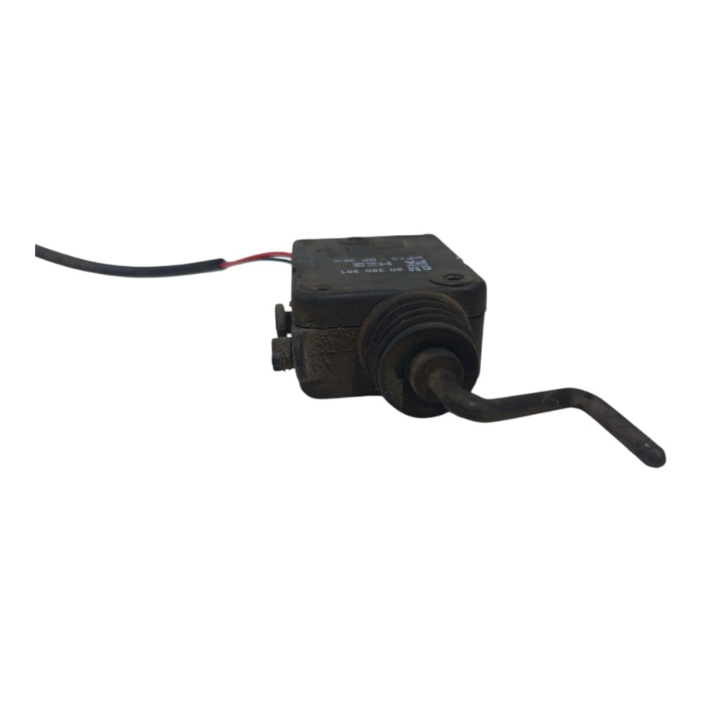 Atuador Portinhola Tanque Combustível Gm Corsa 1997 A 2007 6