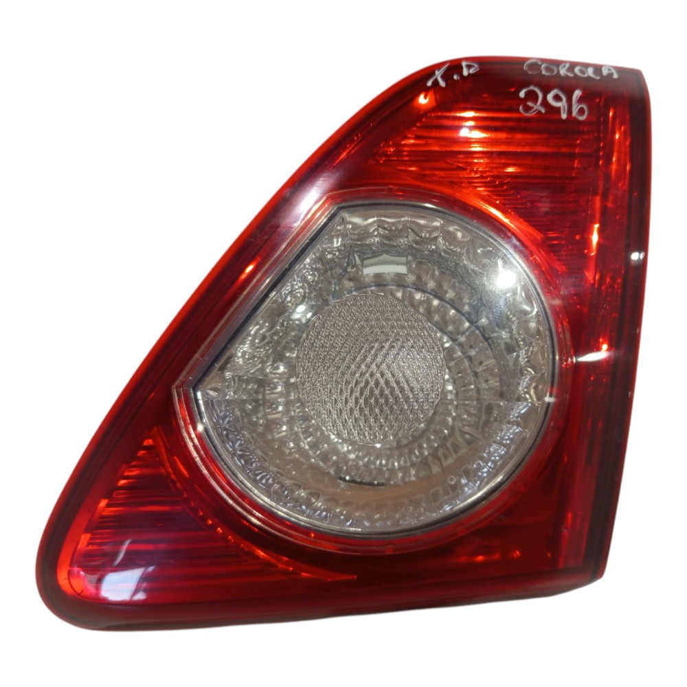 Lanterna Direita Tampa Toyota Corolla 2009 A 2011 Avaria Direito/passageiro 1
