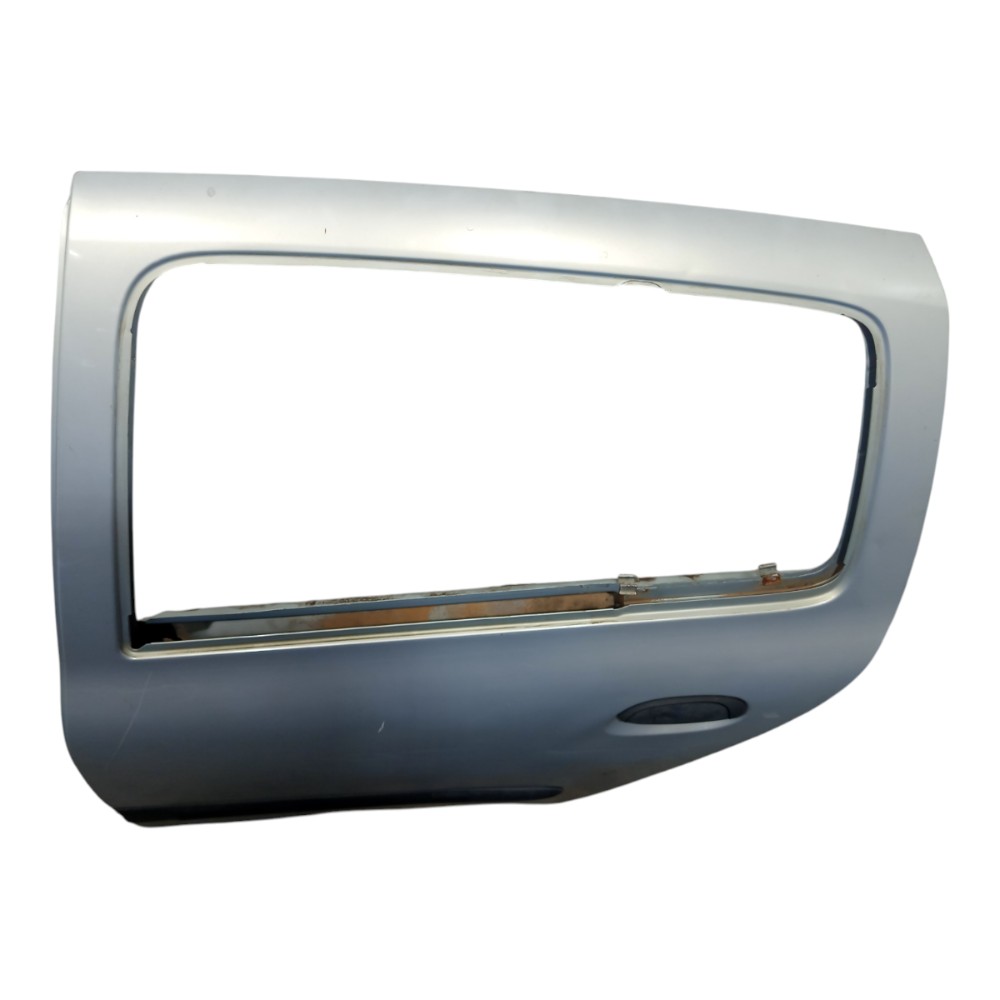 Porta Traseira Esquerda Renault Clio 1996 A 2006 Com Avaria Traseira Esquerda Prateado 5