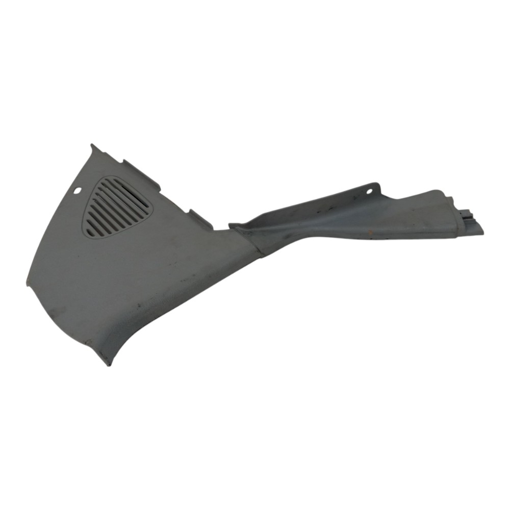 Moldura Acabamento Dir Porta Malas Renault Clio 2004 A 2010 Cinza 4