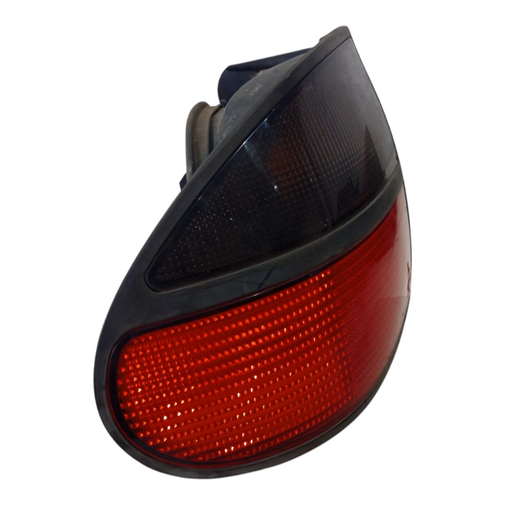 Laterna Traseira E Renault Laguna 2.0 1995 1996 1997 A 2001 Esquerdo/motorista Vermelho/laranja 7