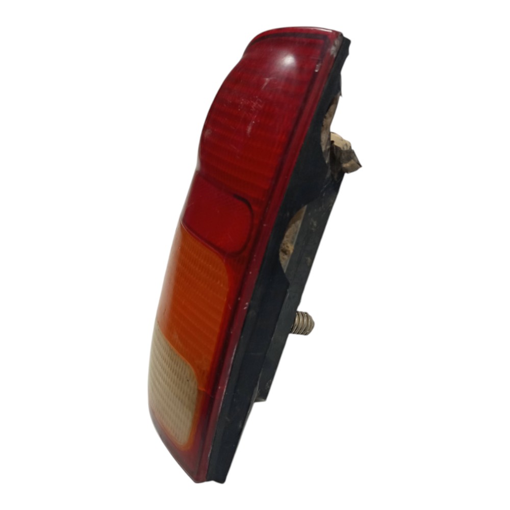Lanterna Traseira E Volkswagen Saveiro 1995 A 2005 Avaria Esquerdo/motorista 4