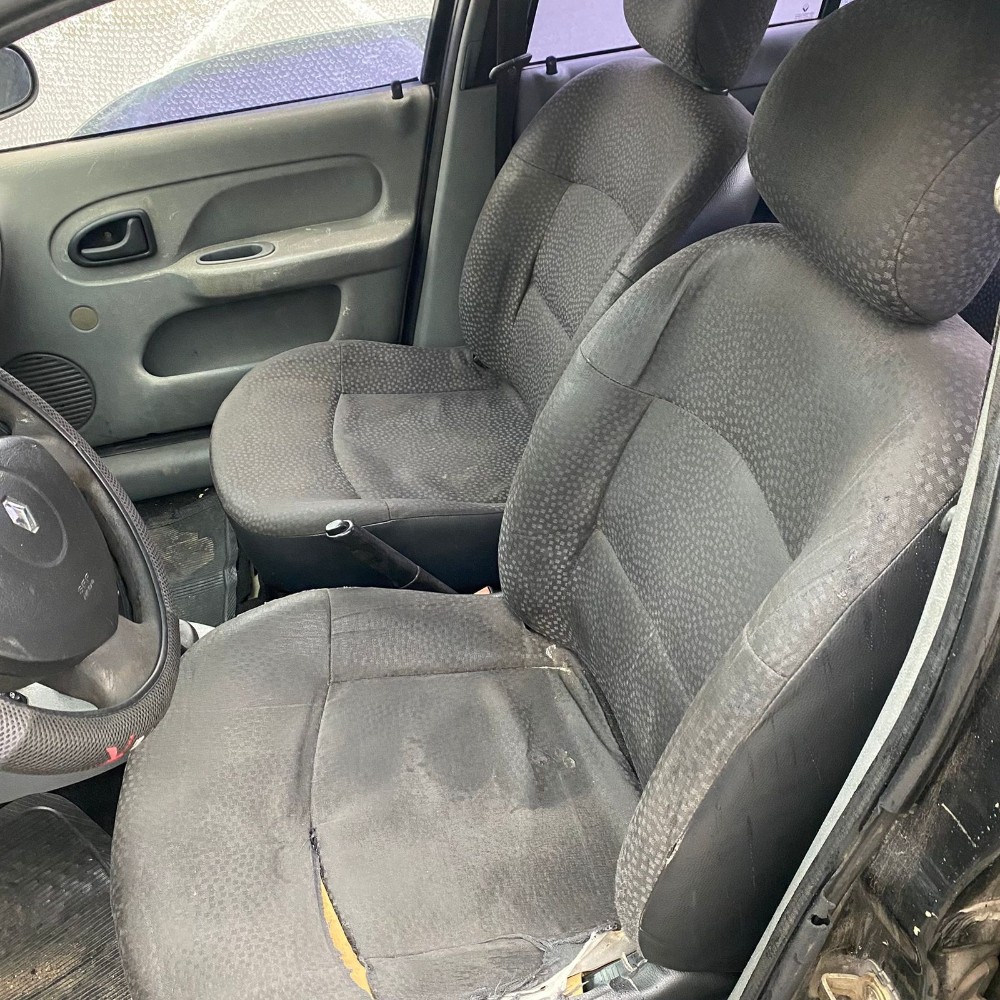 Peças Renault Clio Authentique SD 1.0 16v Flex 76cv 2006 9