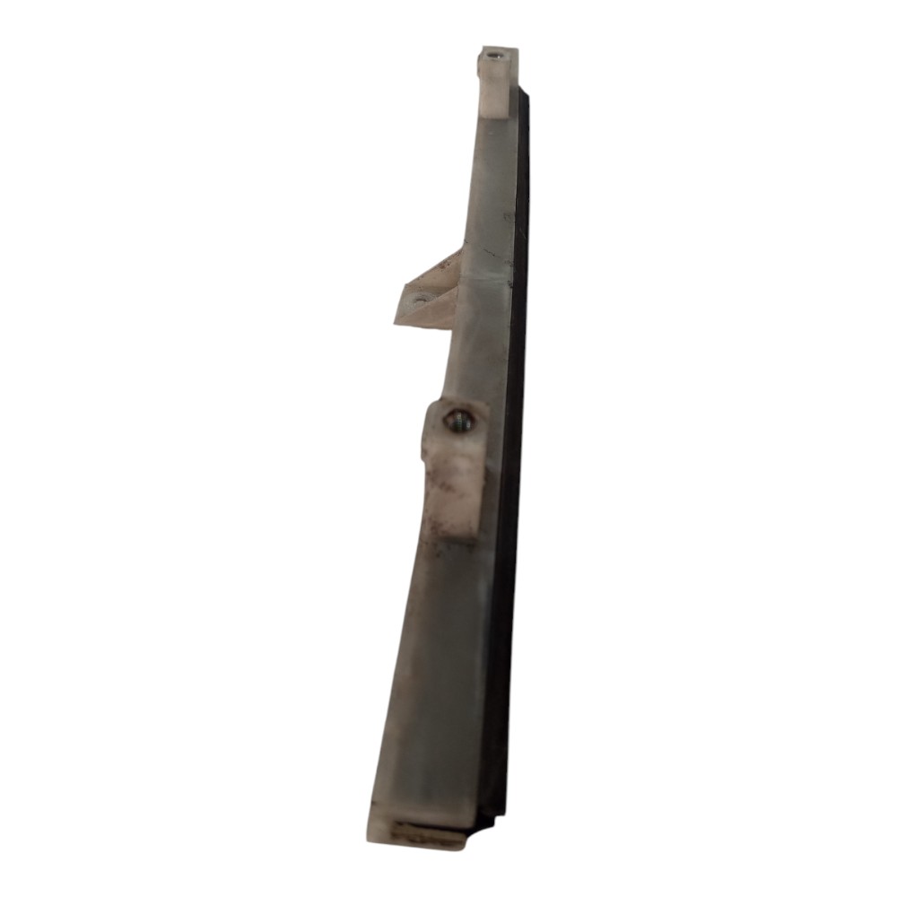 Guia Vidro Porta Dianteira Direita Fiat Uno 1999 A 2010 5