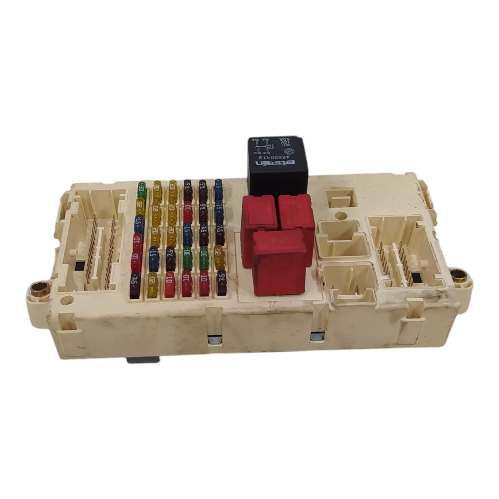 Módulo Fusíveis Fiat Stilo 1.8 8v 2003 2004 2005 2006 A 2008 7