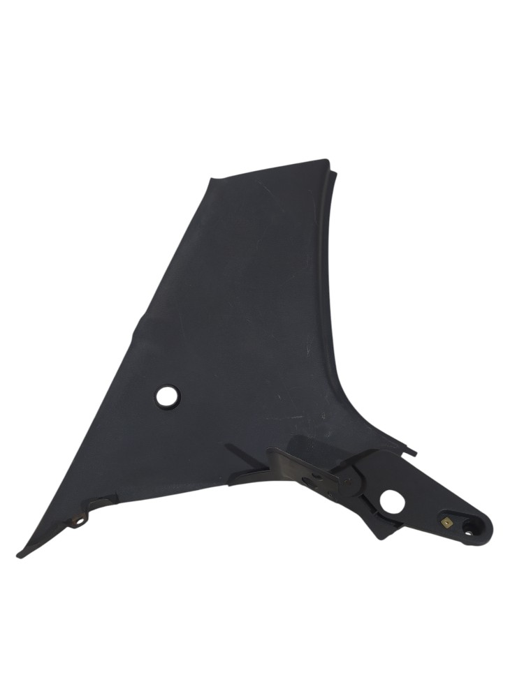 Moldura Coluna Traseira Esquerda Fiat Siena 2009 2010 A 2014 3