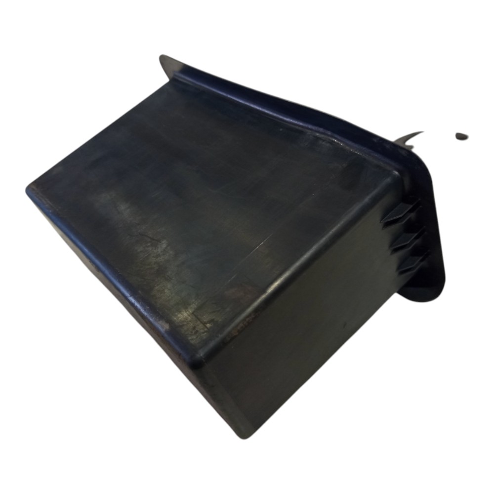 Porta Treco Moldura Porta Malas Vw Passat 1998 1999 A 2005 Preto 3