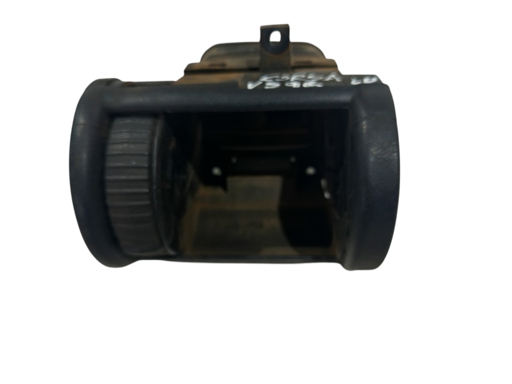 Moldura Difusor Ar Lado Direito Gm Corsa 1995 1996 A 2005 3