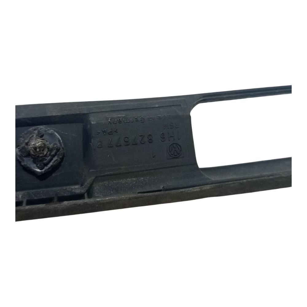 Moldura Friso Traseiro Porta Malas Vw Golf Mk3 1991 A 2002 Preto 6