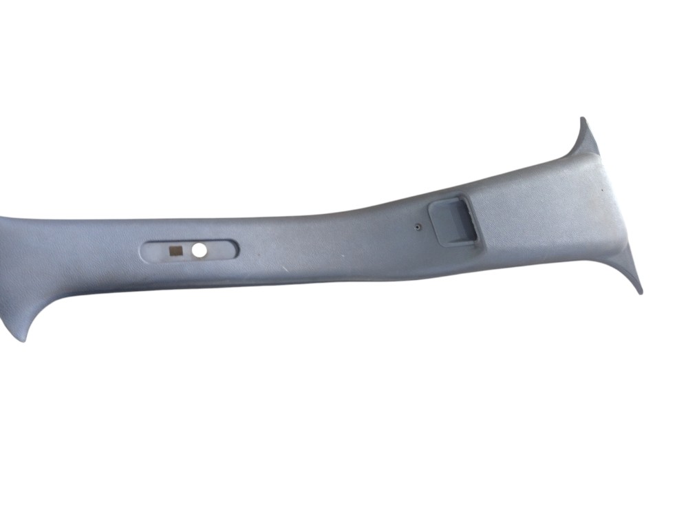 Moldura Coluna Central Direito Fiat Siena 1998 1999 A 2005 6