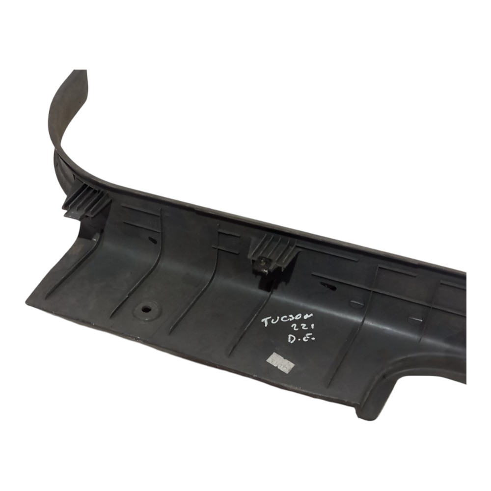 Moldura Coluna Central Dianteira E Hyundai Tucson 2004-2010 4