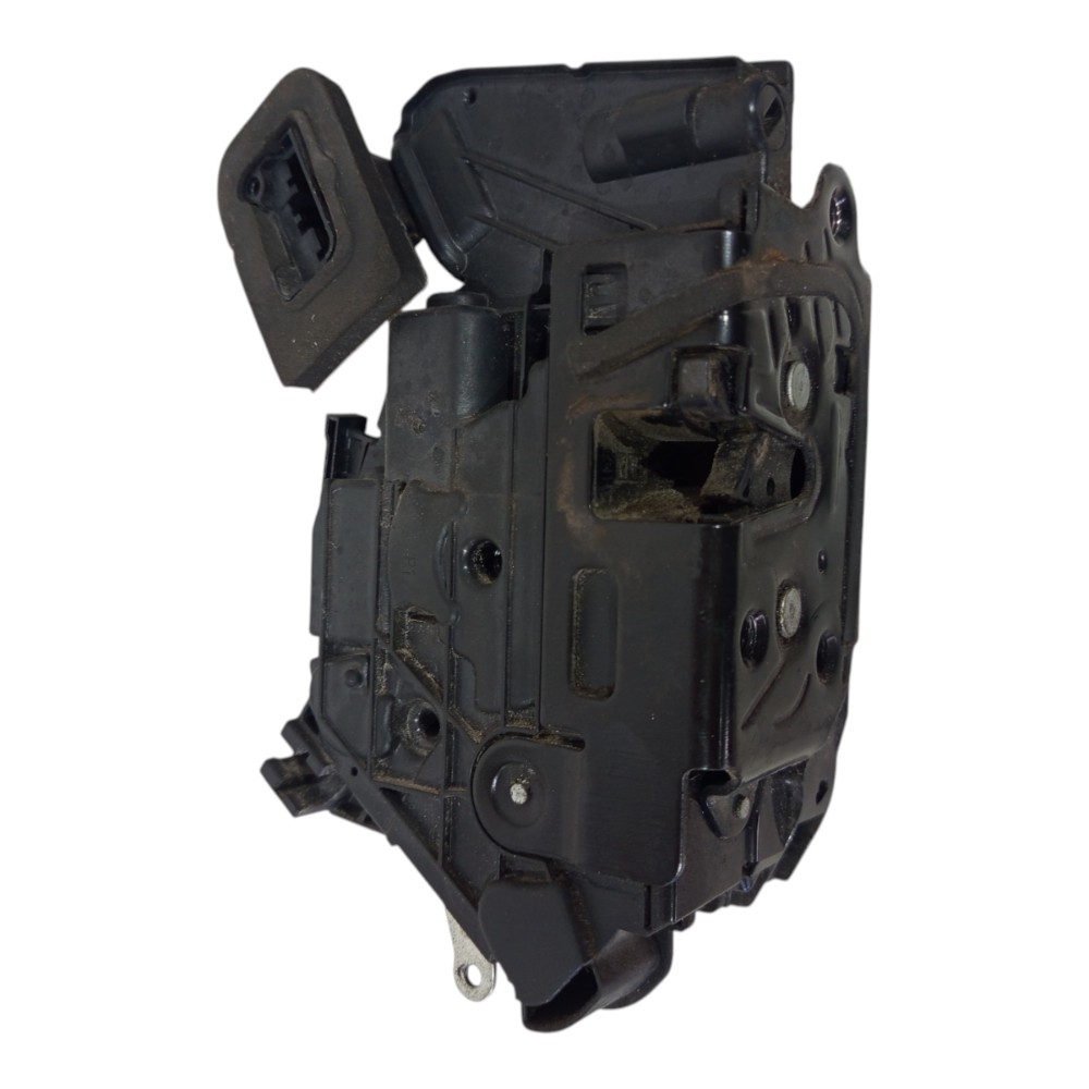 Fechadura Porta Dianteira Direita Vw Jetta 2014 A 2020 4