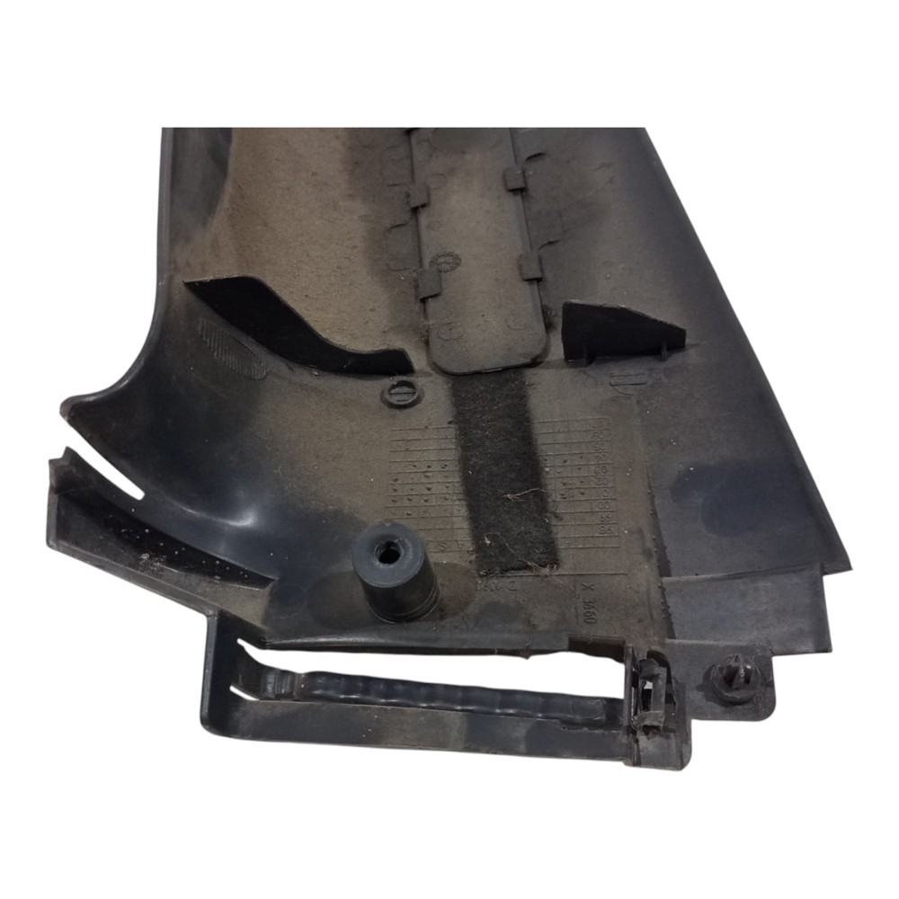 Moldura Coluna Central Direito Gm Celta 2000 2001 A 2006 7