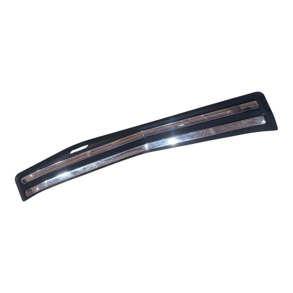 Soleira Porta Traseira Esquerda Bmw 325i 2006 A 2012 8