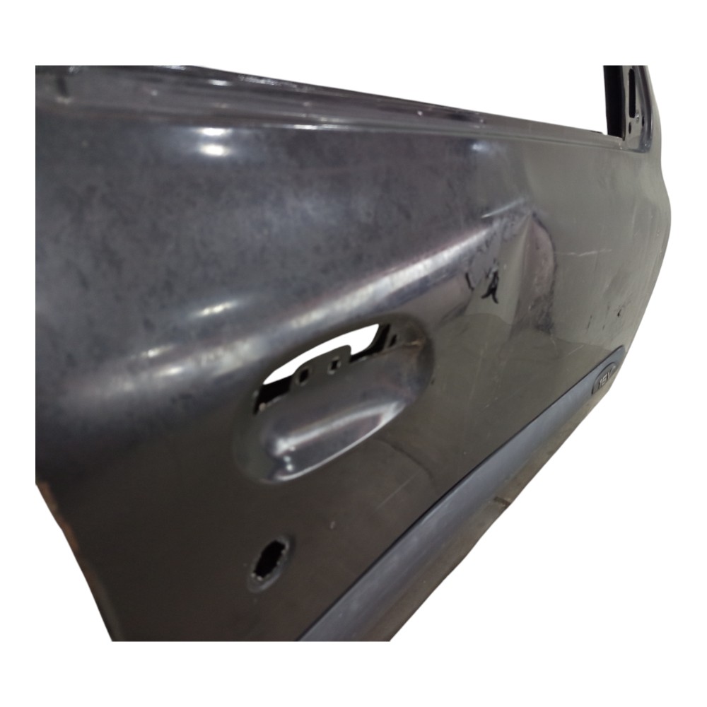 Porta Dianteira Direita Com Detalhe Renault Clio 2000 A 2012 Dianteira Direito 3