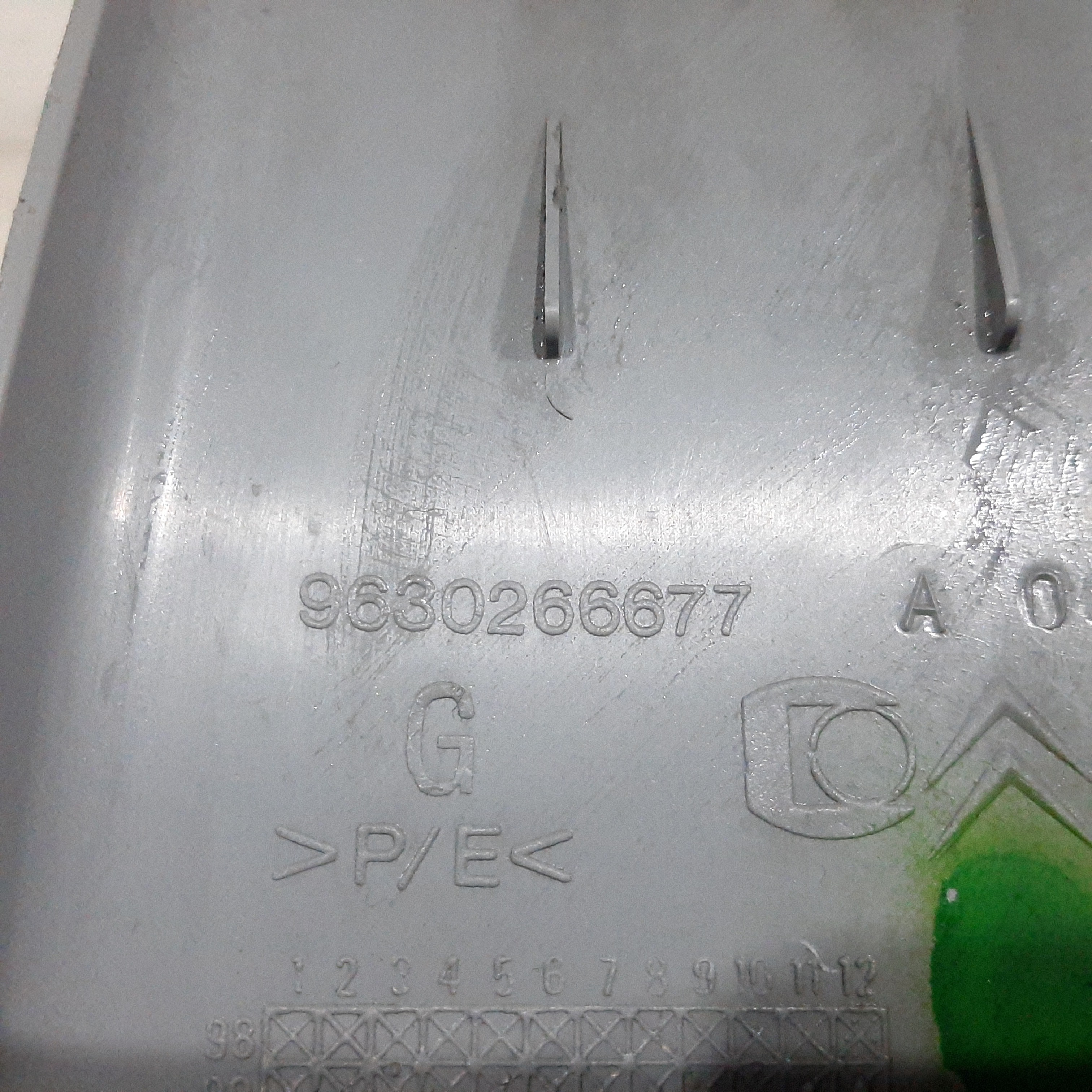 Moldura Acabamento Coluna Esquerda Xsara Picasso 2001 A 2012 7