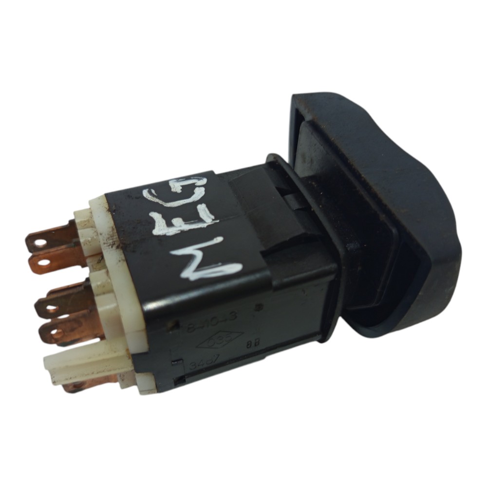 Botao pisca alerta Renault Megane 2.0 8v 1993 1994 a 1999 7