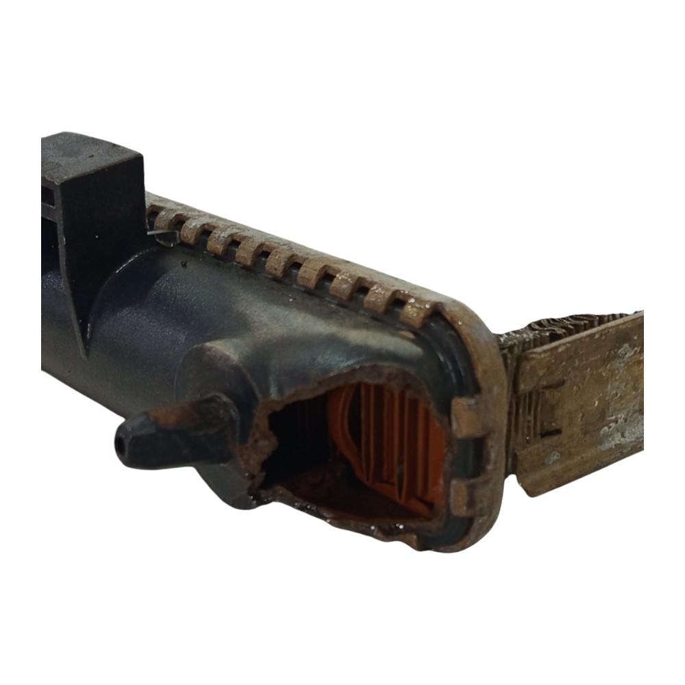 Radiador Água Motor Citroen C3 2005 A 2011 Com Avaria 2