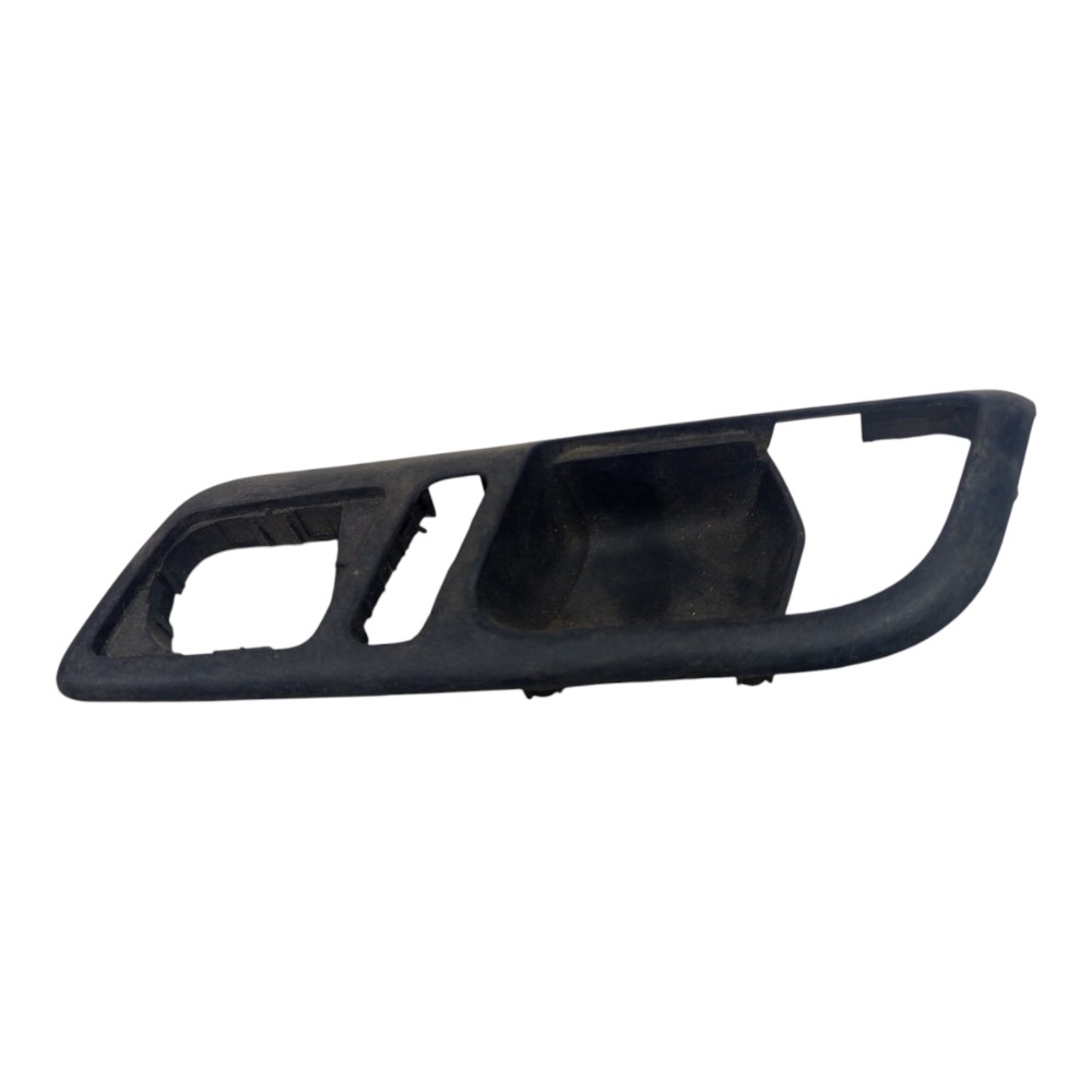 Moldura Maçaneta Interna Dianteira Vw Polo 2007 A 2011 Preto Dianteira 5