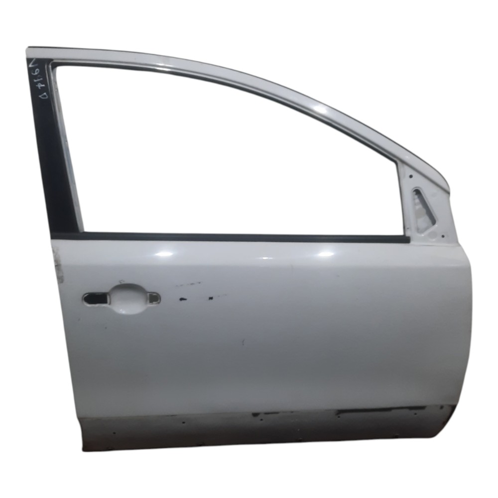 Porta Diant Direita Nissan Livina 1.8 2003 A 2014 Detalhe 1