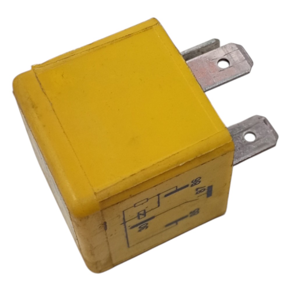 Relé Gm V23134b52x435 5