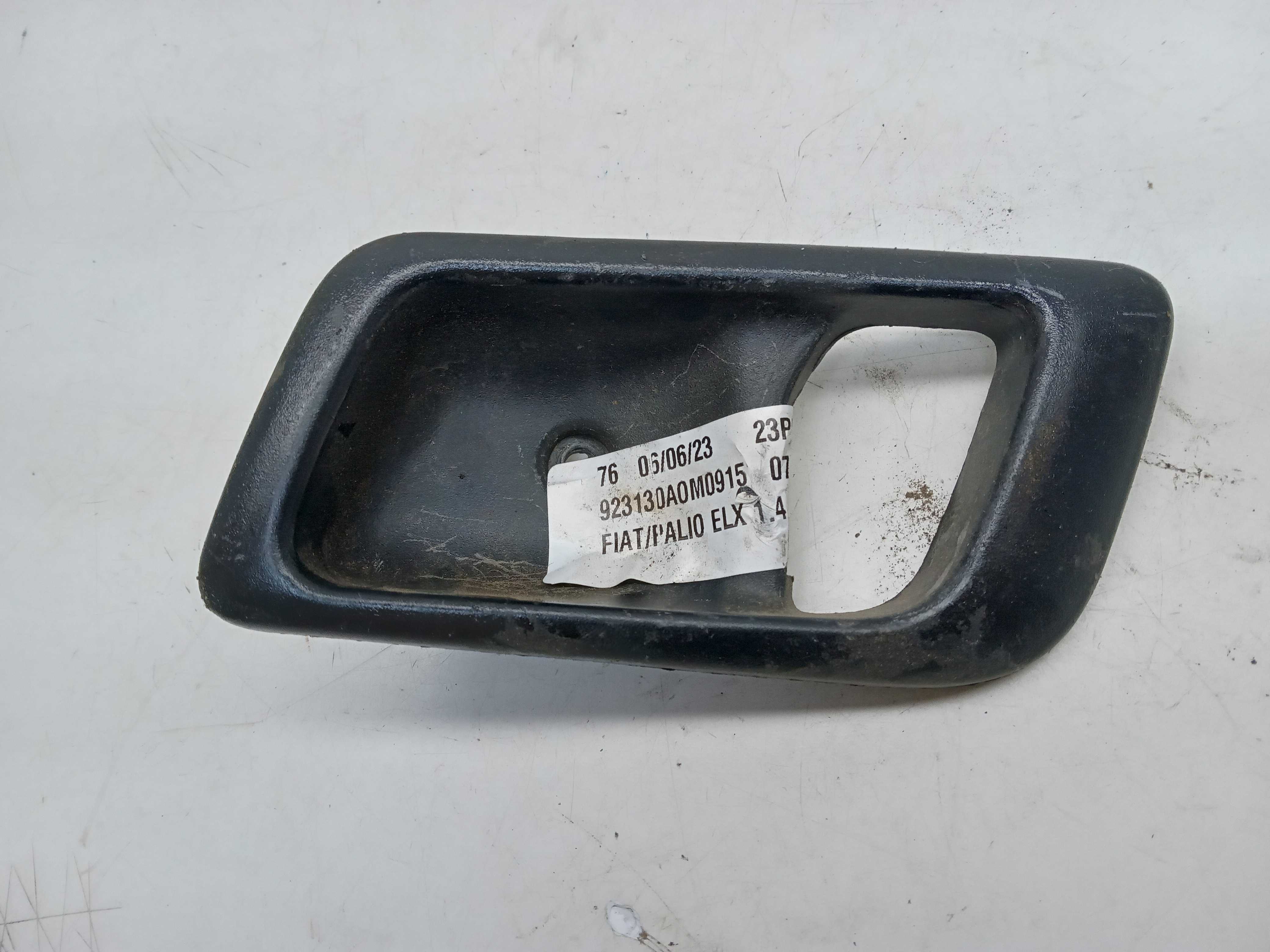 Moldura maçaneta interna le fiat palio 2007